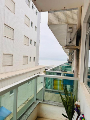 Prédio frente à praia central